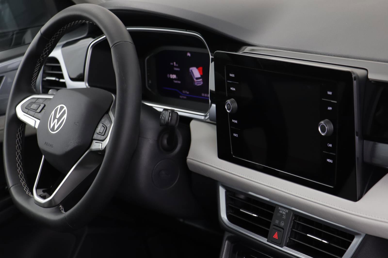 New 2026 Volkswagen Taos SEL image 21