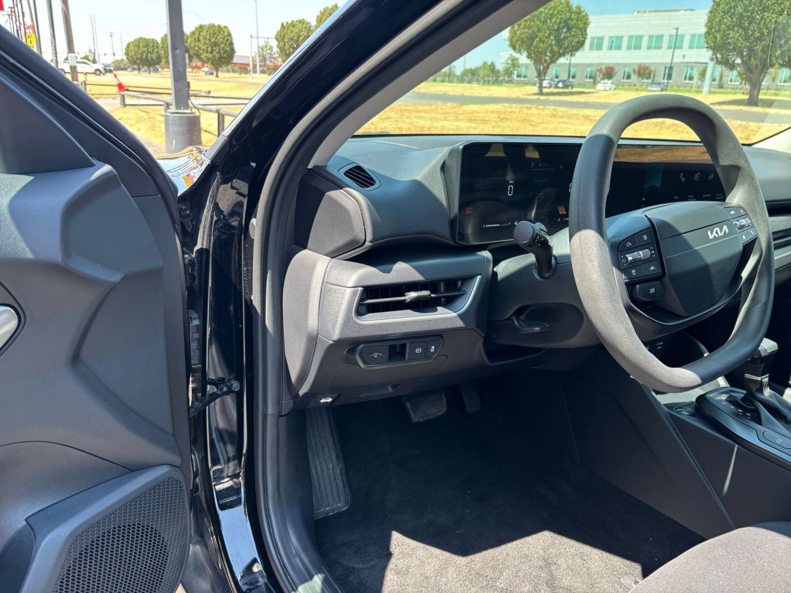 Used 2026 Kia K4 FWD image 33