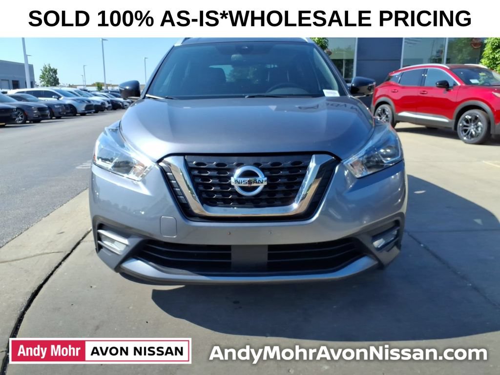 Used 2020 Nissan Kicks SR w/ SR Premium Package FWD image 3