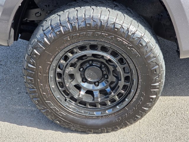 Used 2023 Toyota Tacoma TRD Sport AWD/4WD image 18