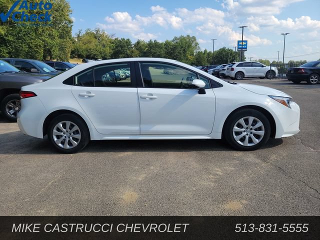 Used 2025 Toyota Corolla LE FWD image 6