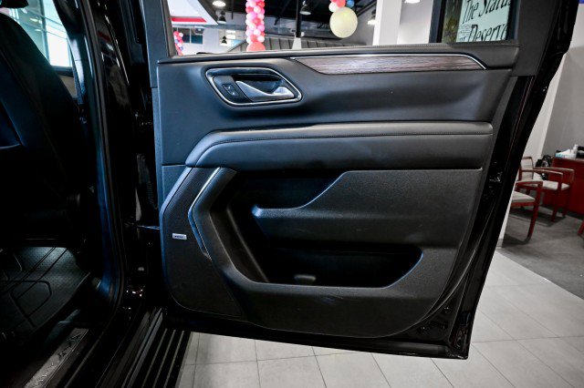 Used 2024 Chevrolet Suburban High Country AWD/4WD image 25