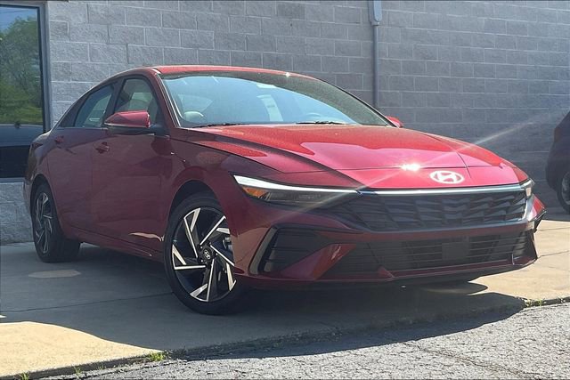 New 2025 Hyundai Elantra Limited image 1