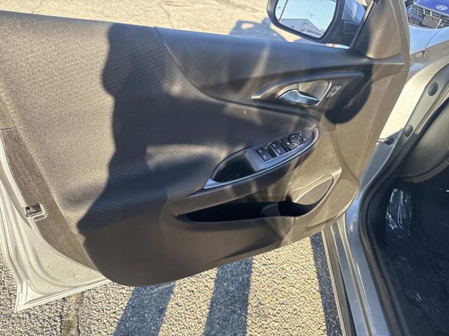 Used 2023 Chevrolet Malibu LT image 19