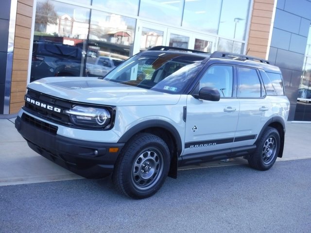 Used 2024 Ford Bronco Sport Outer Banks image 1