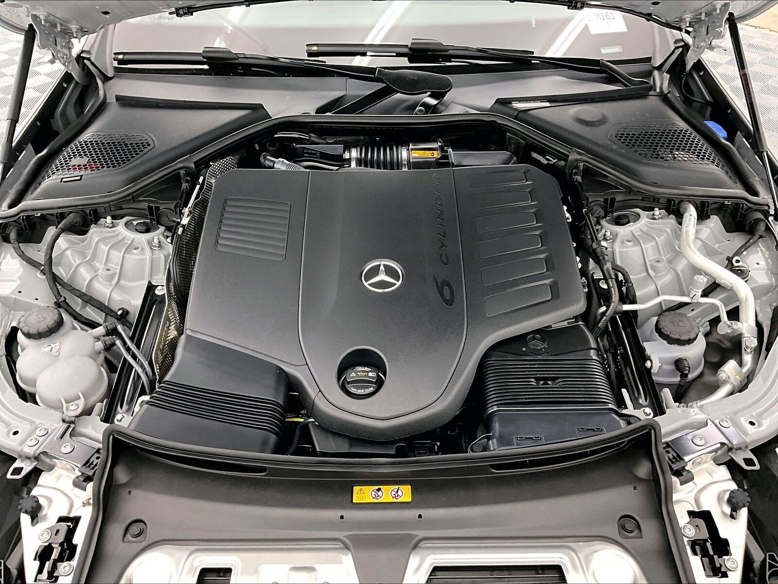 New 2027 Mercedes-Benz E 450 4MATIC Sedan image 9
