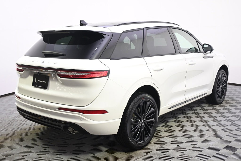 New 2026 Lincoln Corsair Reserve w/ Jet Appearance Package image 7