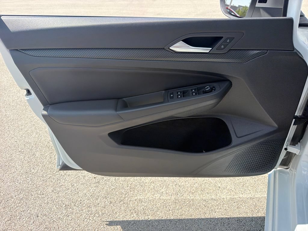 Certified 2024 Volkswagen Golf R AWD/4WD image 9