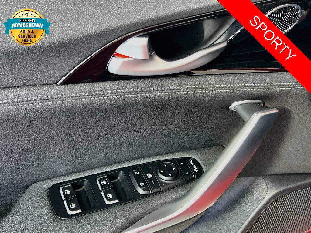 Used 2019 Kia Stinger RWD image 15