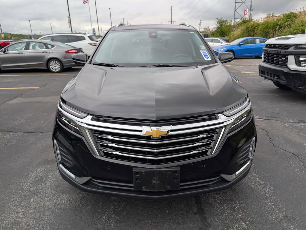 Used 2024 Chevrolet Equinox Premier AWD/4WD image 2