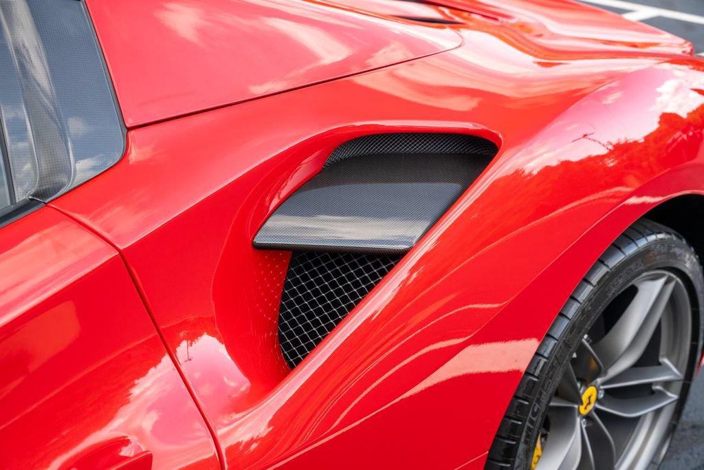 Used 2018 Ferrari 488 Spider RWD image 28