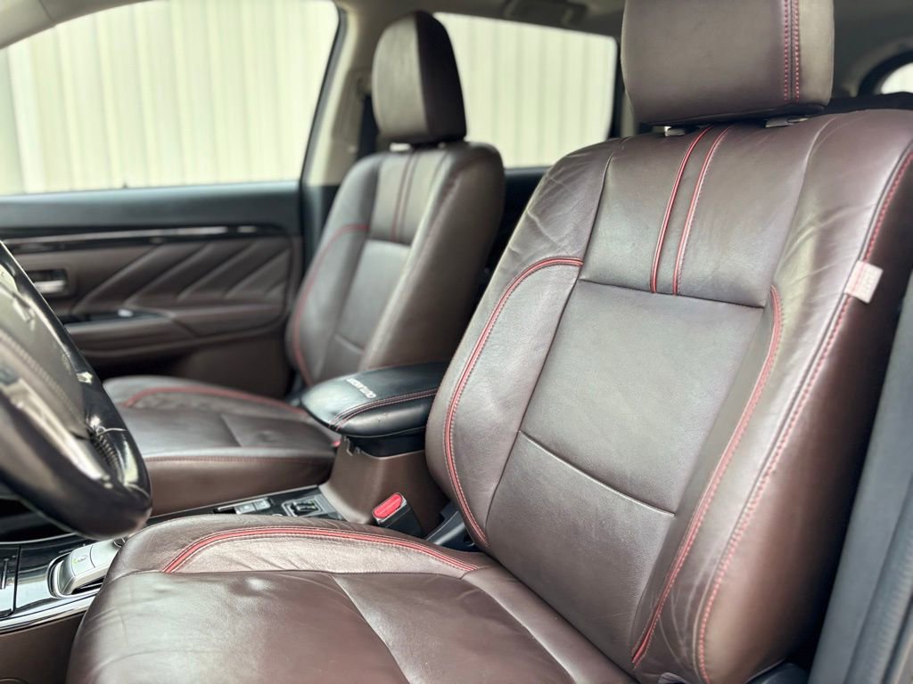 Used 2018 Mitsubishi Outlander GT image 11
