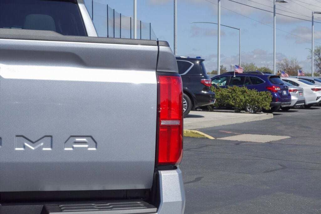 New 2025 Toyota Tacoma SR5 image 6