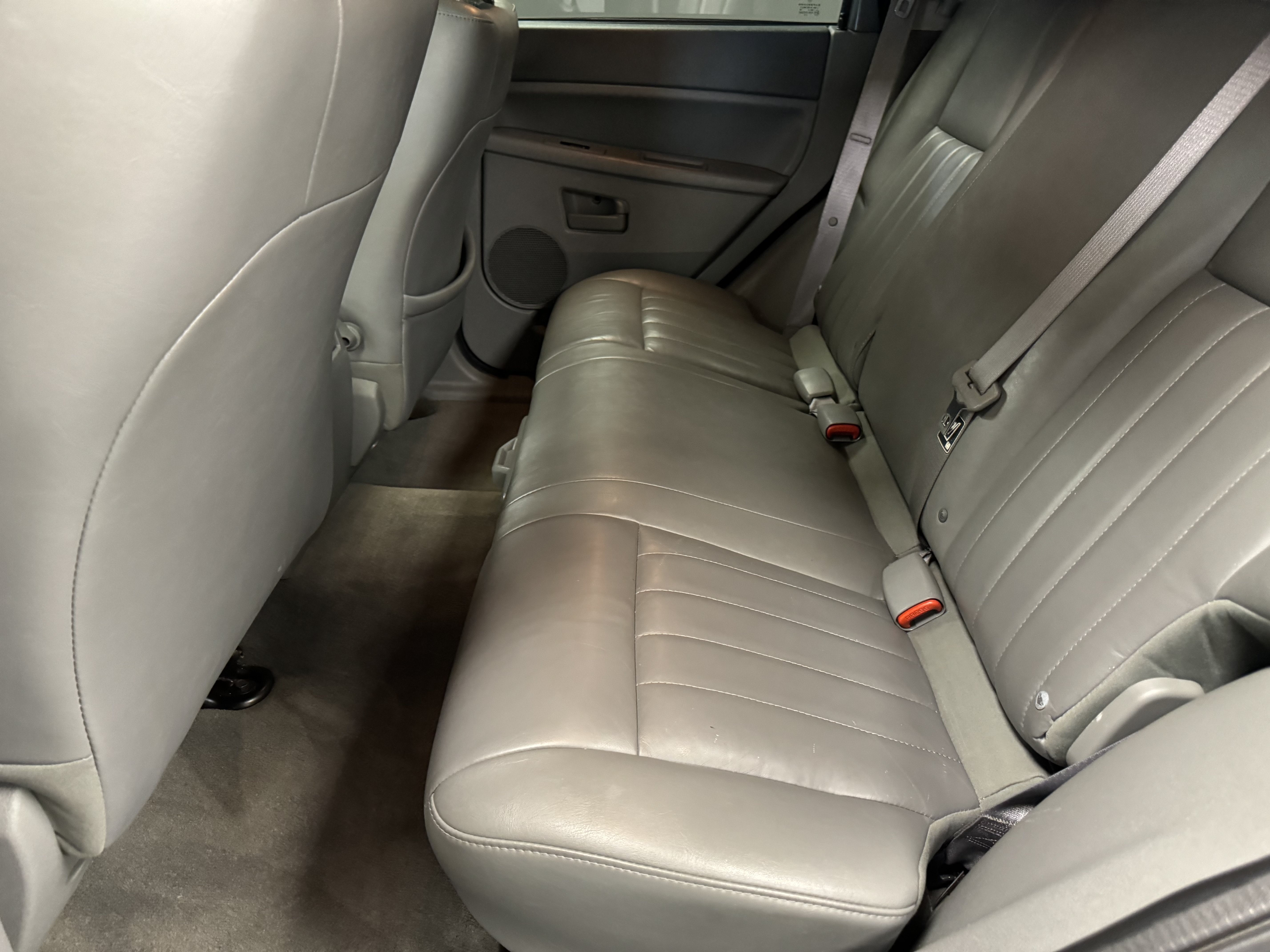 Used 2007 Jeep Grand Cherokee Laredo RWD image 14