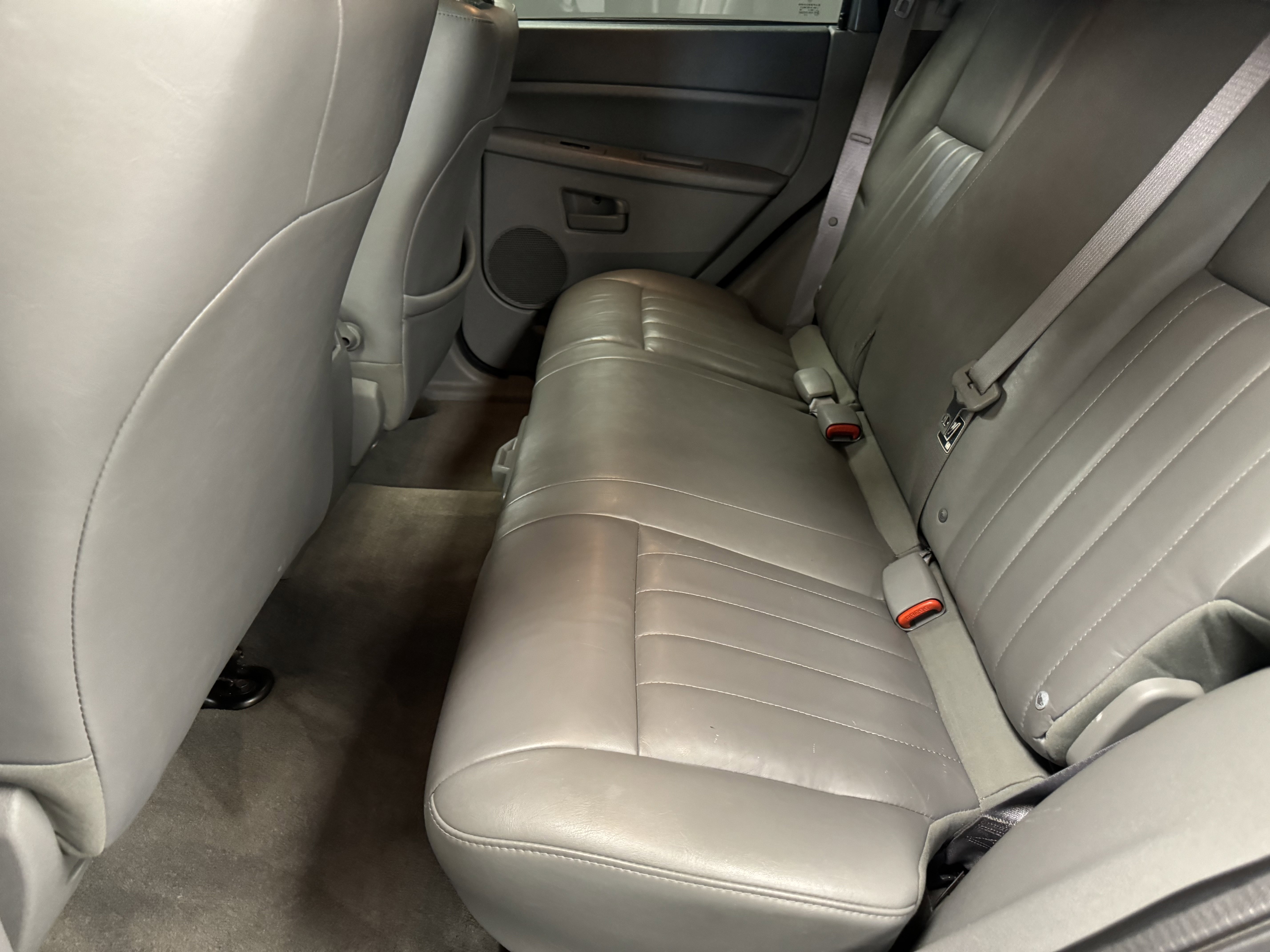 Used 2007 Jeep Grand Cherokee Laredo RWD image 14