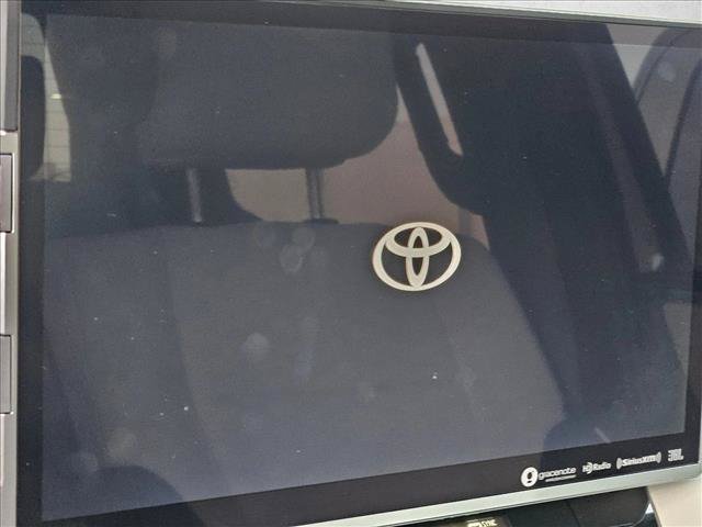 Used 2024 Toyota Tundra Capstone AWD/4WD image 9