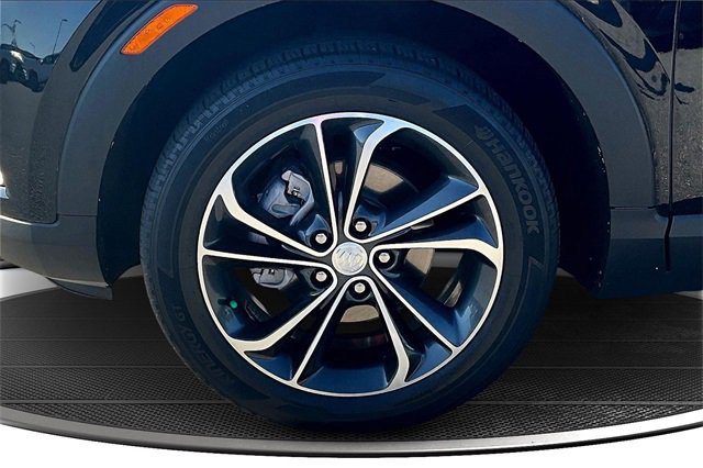 Used 2021 Buick Encore GX Select image 34