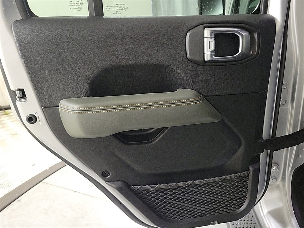 Used 2024 Jeep Wrangler High Altitude image 22