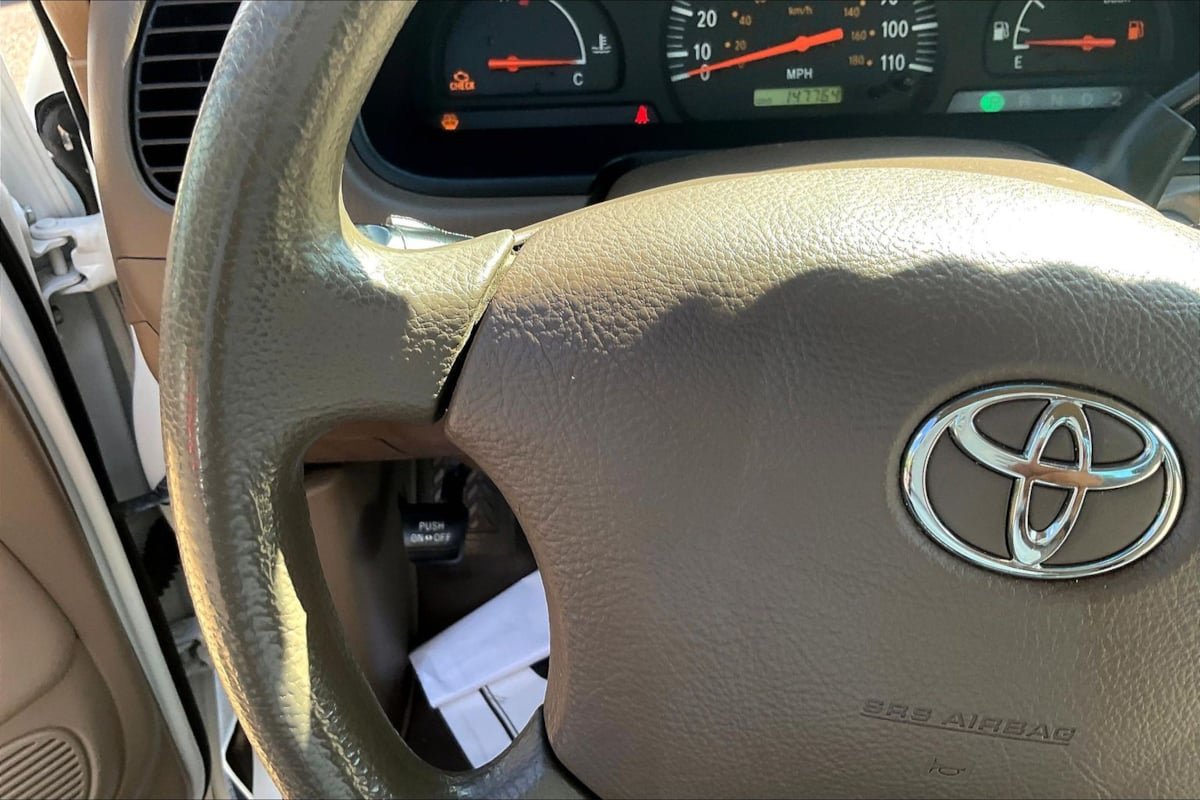 Used 2003 Toyota Tundra 2WD Regular Cab w/ All Weather Guard Pkg image 12