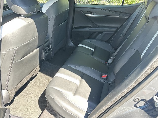Used 2025 Toyota Camry SE FWD image 18