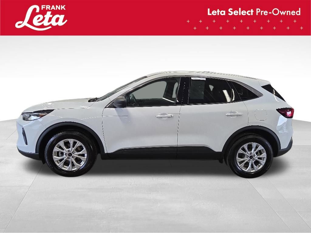 Used 2023 Ford Escape Active w/ Tech Pack #1 AWD/4WD image 3