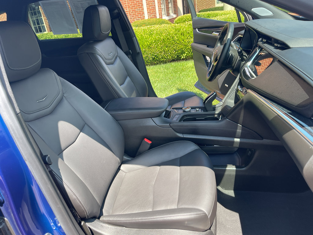 Used 2025 Cadillac XT5 Premium Luxury image 31
