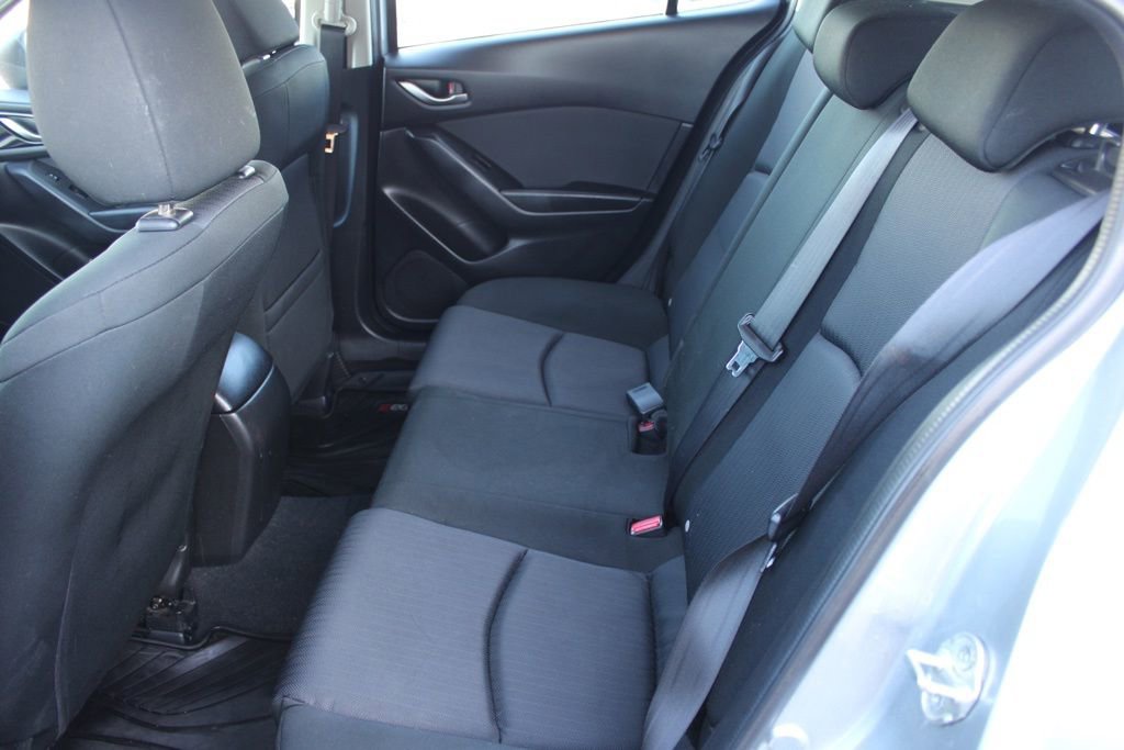 Used 2014 MAZDA MAZDA3 i Sport image 21