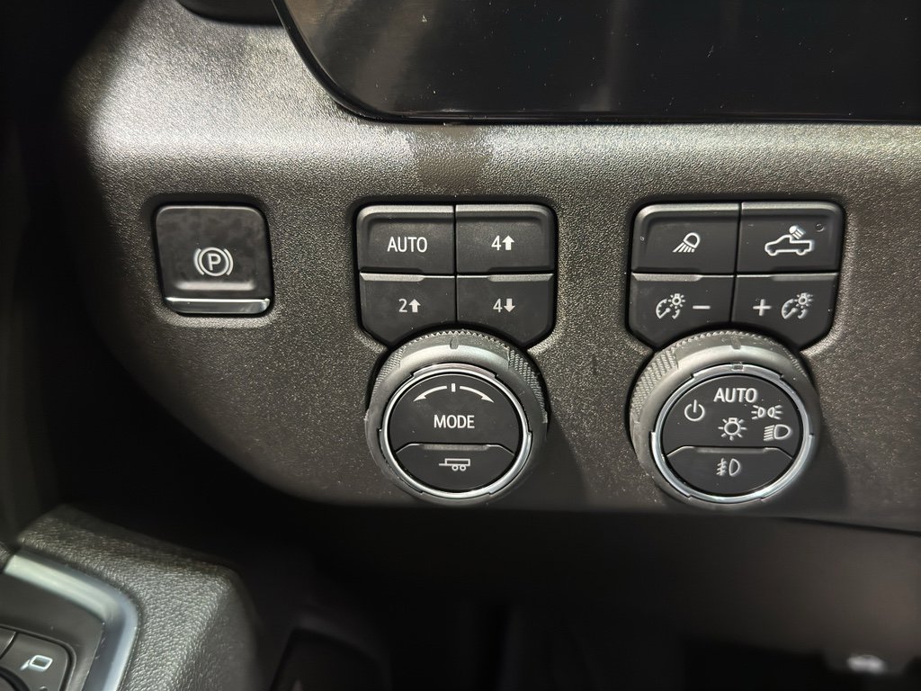 Used 2025 Chevrolet Silverado 2500 LTZ w/ Trail Boss Package image 35