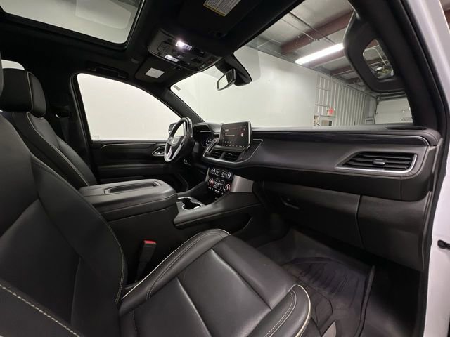 Certified 2022 GMC Yukon SLT w/ SLT Premium Package AWD/4WD image 30