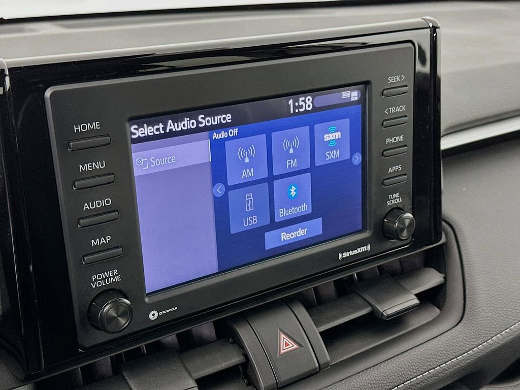 Used 2022 Toyota RAV4 LE AWD/4WD image 16