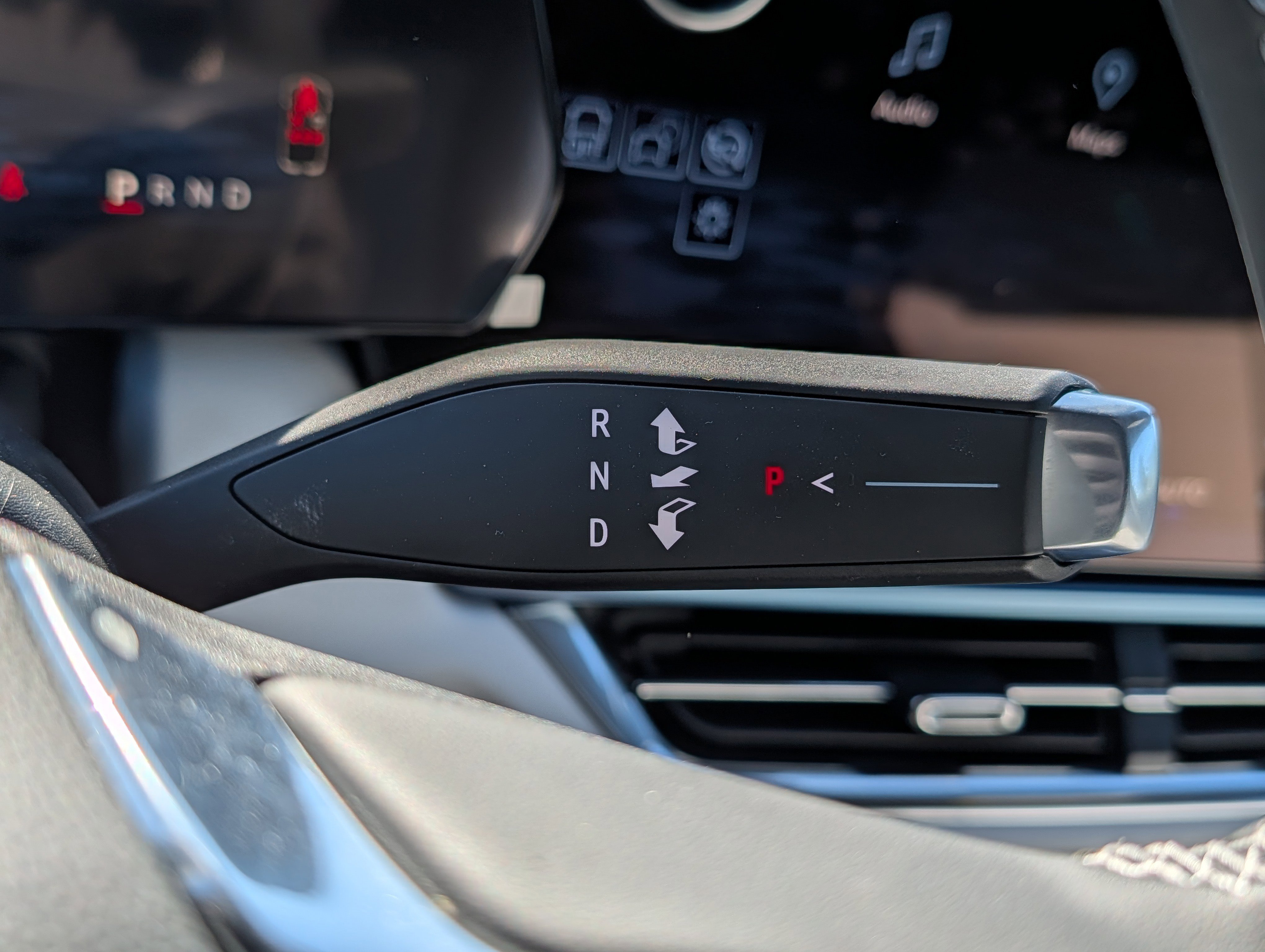 New 2026 Chevrolet Equinox EV LT AWD/4WD image 18