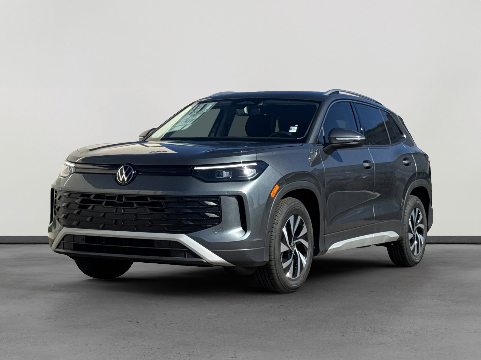 New 2026 Volkswagen Tiguan S image 1