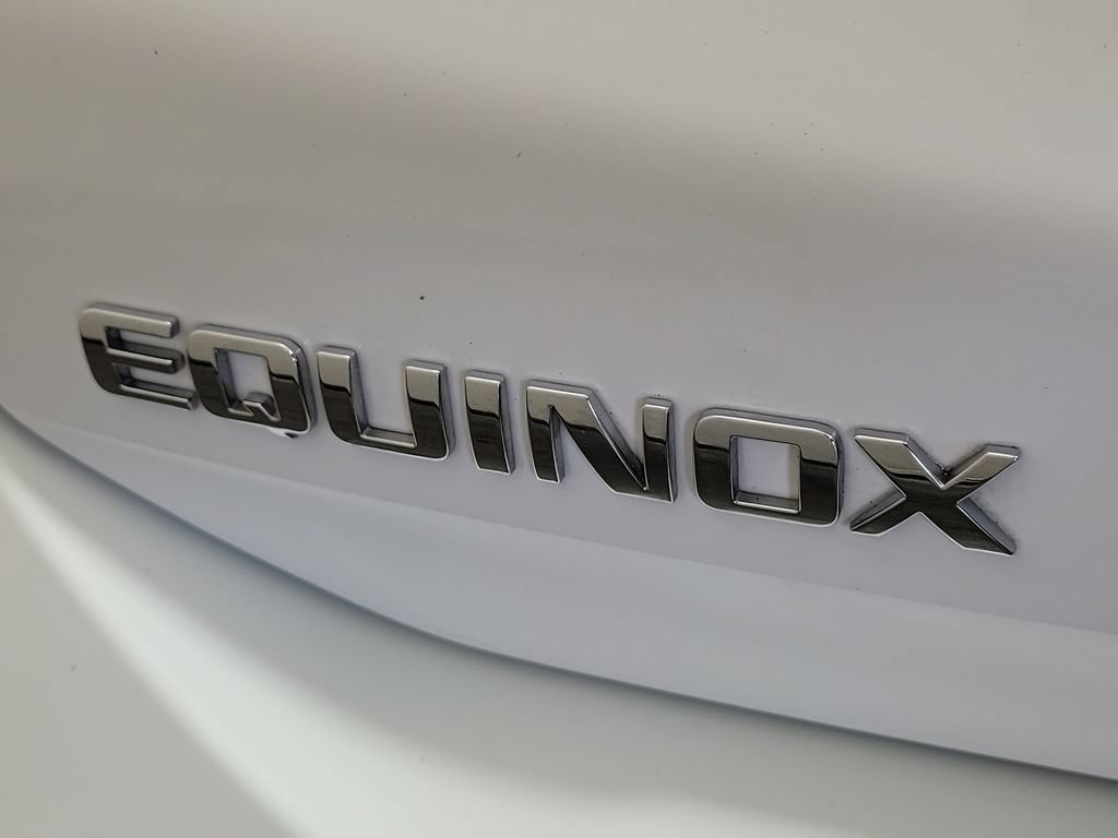 Used 2024 Chevrolet Equinox Premier w/ LPO, Floor Liner Package FWD image 8