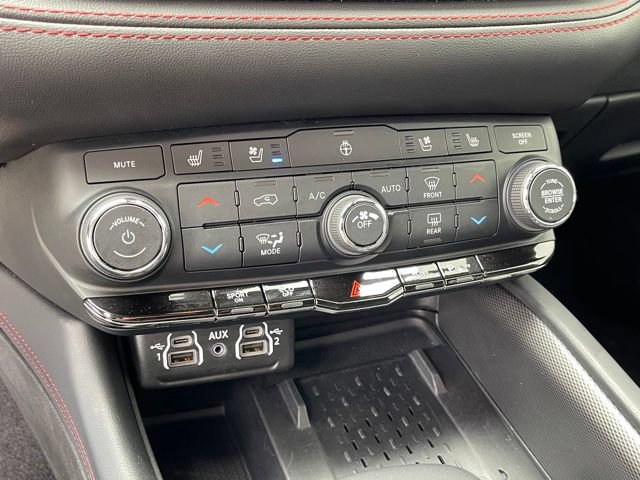 Used 2025 Dodge Durango R/T AWD/4WD image 26