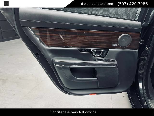 Used 2015 Jaguar XJ L Portfolio AWD/4WD image 27