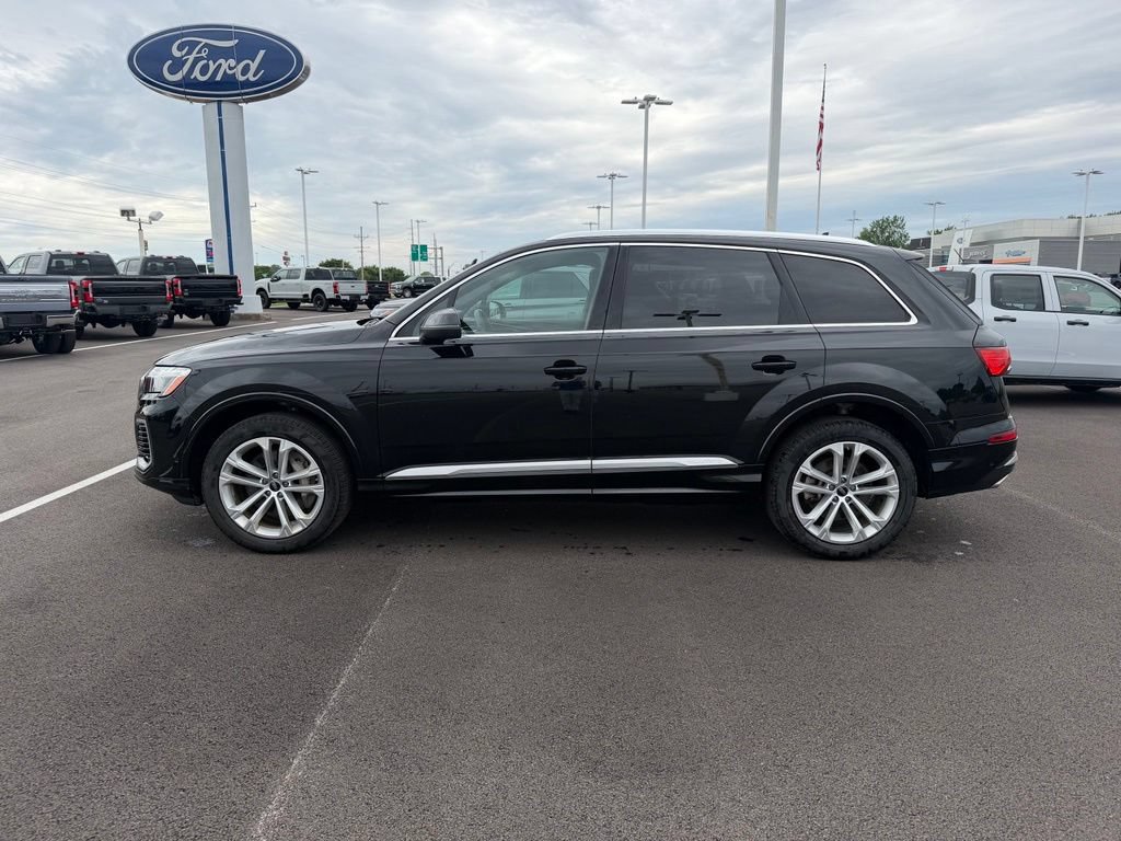 Used 2025 Audi Q7 3.0T Premium Plus AWD/4WD image 8