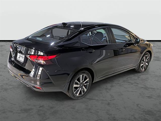 Used 2025 Nissan Versa SV w/ Trunk Package FWD image 4
