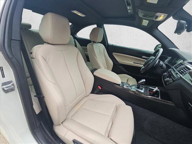 Used 2020 BMW 230i Coupe w/ Premium Package RWD image 18