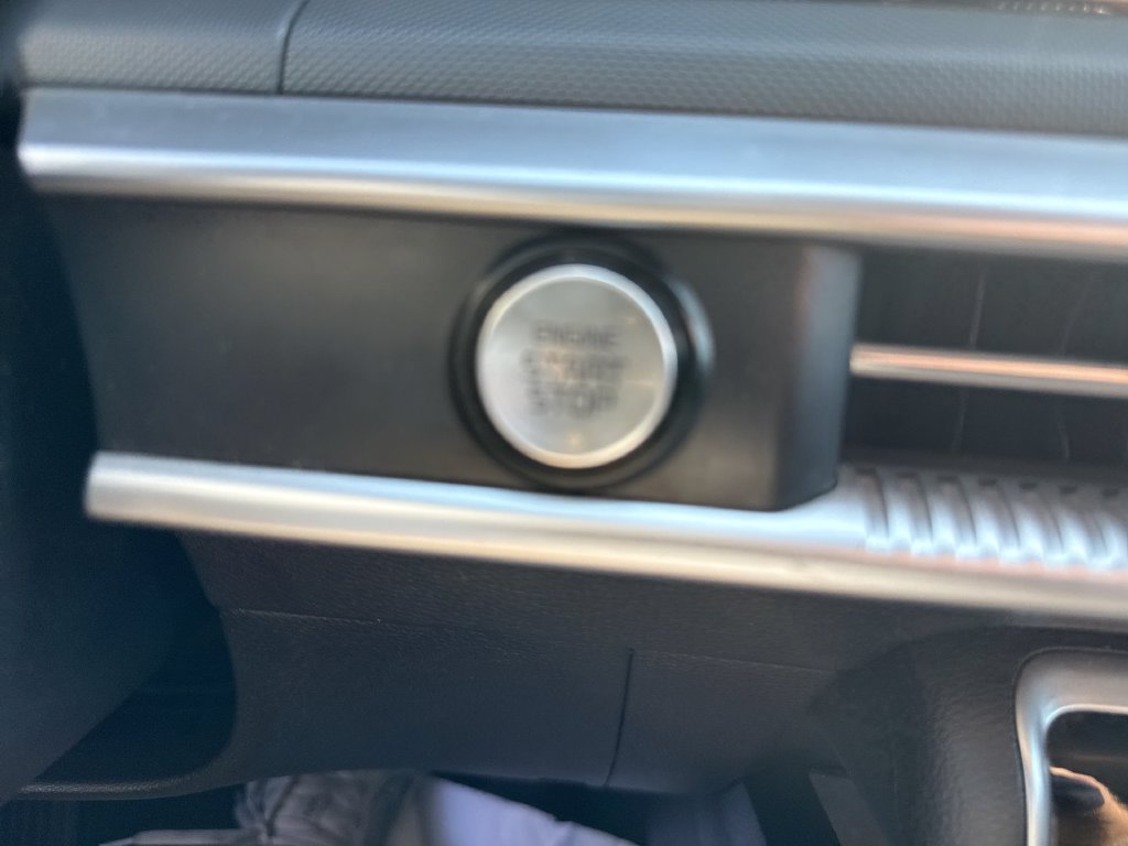 Used 2022 Kia K5 LXS FWD image 19