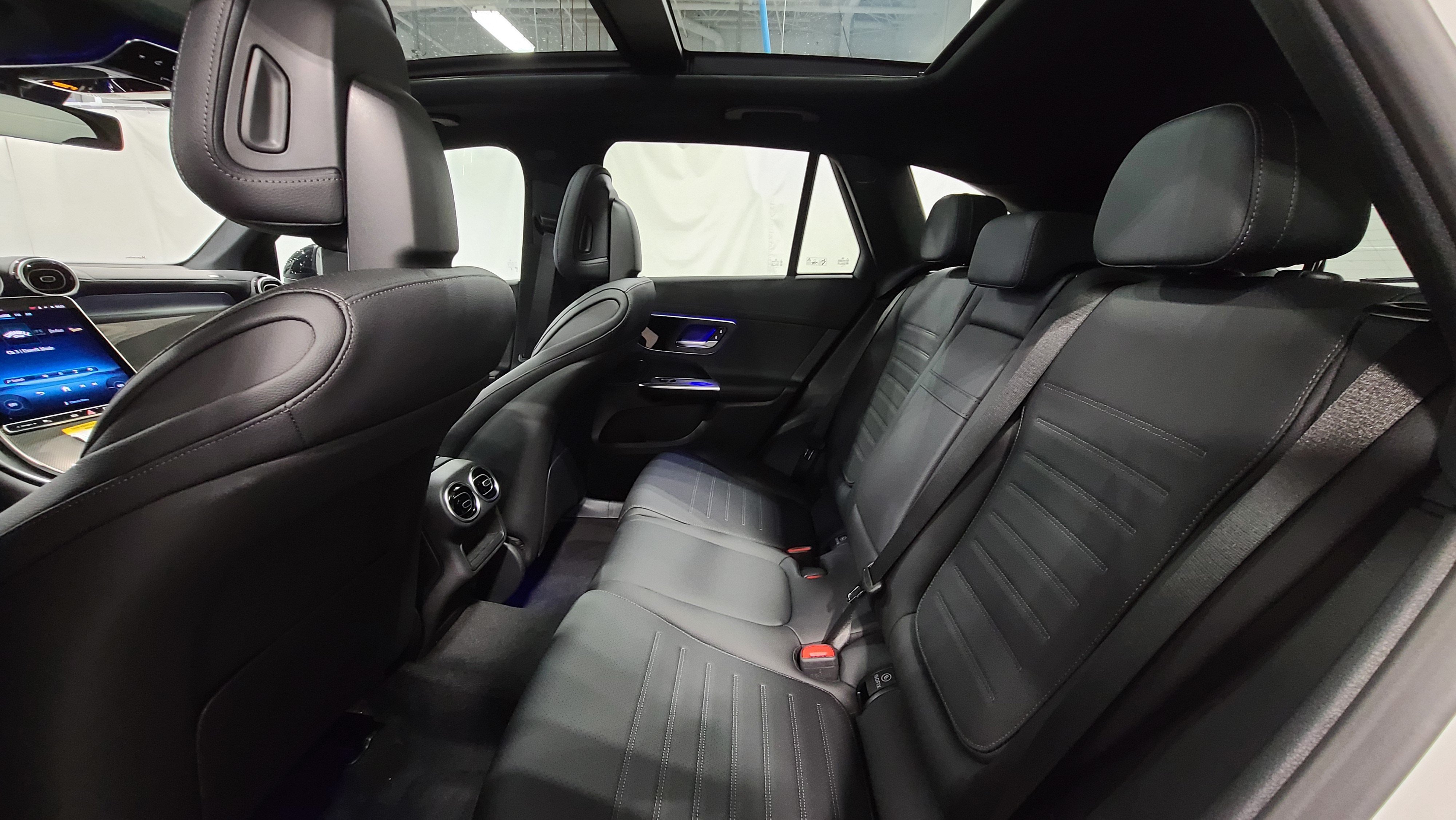 New 2026 Mercedes-Benz GLC 300 4MATIC image 24