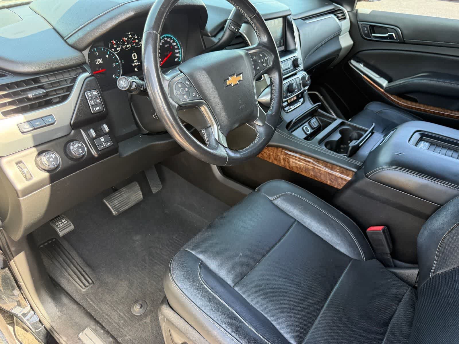 Used 2020 Chevrolet Tahoe Premier AWD/4WD image 16