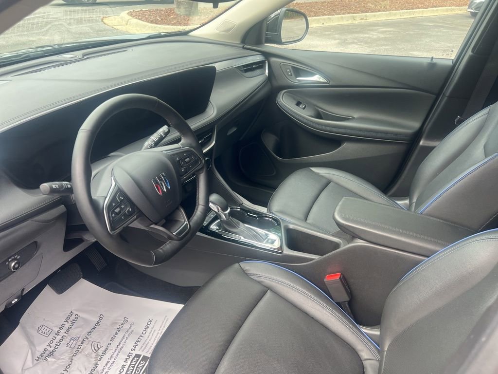 Used 2025 Buick Encore GX Sport Touring w/ Comfort Package FWD image 9