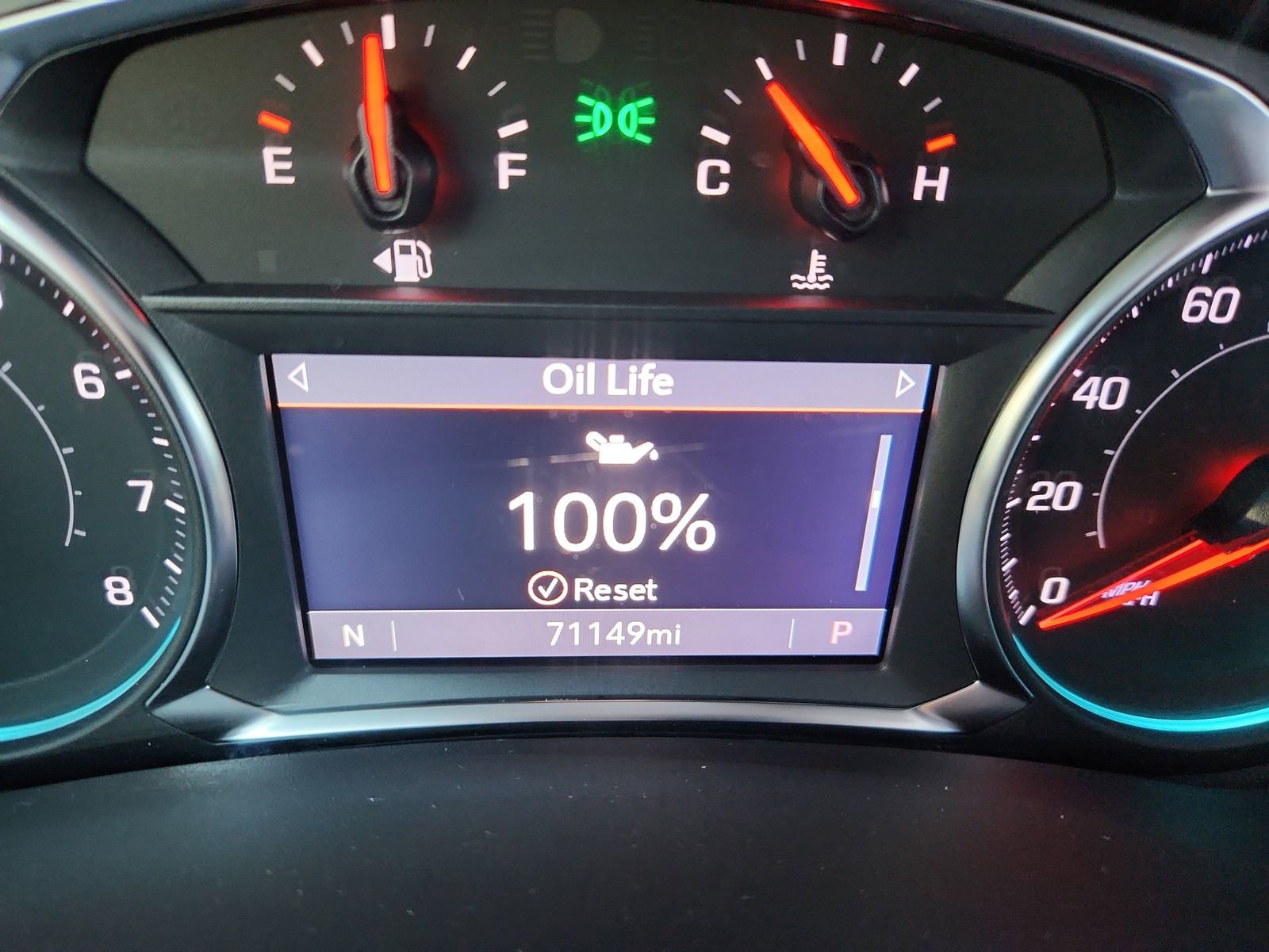 Used 2022 Chevrolet Equinox RS w/ RS Leather Package image 27