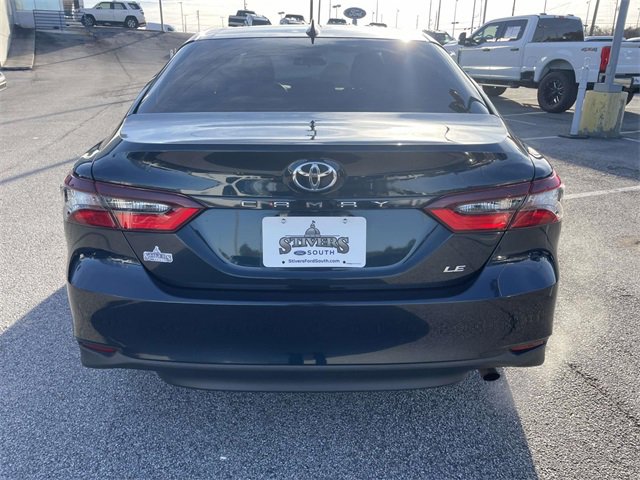 Used 2021 Toyota Camry LE image 30