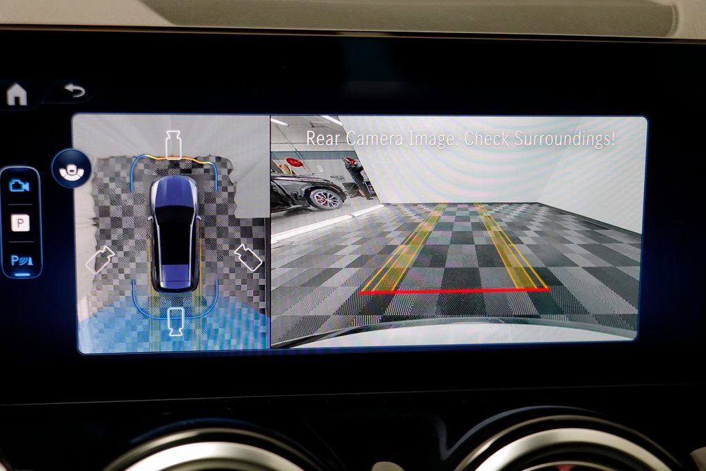 Used 2025 Mercedes-Benz GLB 35 AMG 4MATIC image 10