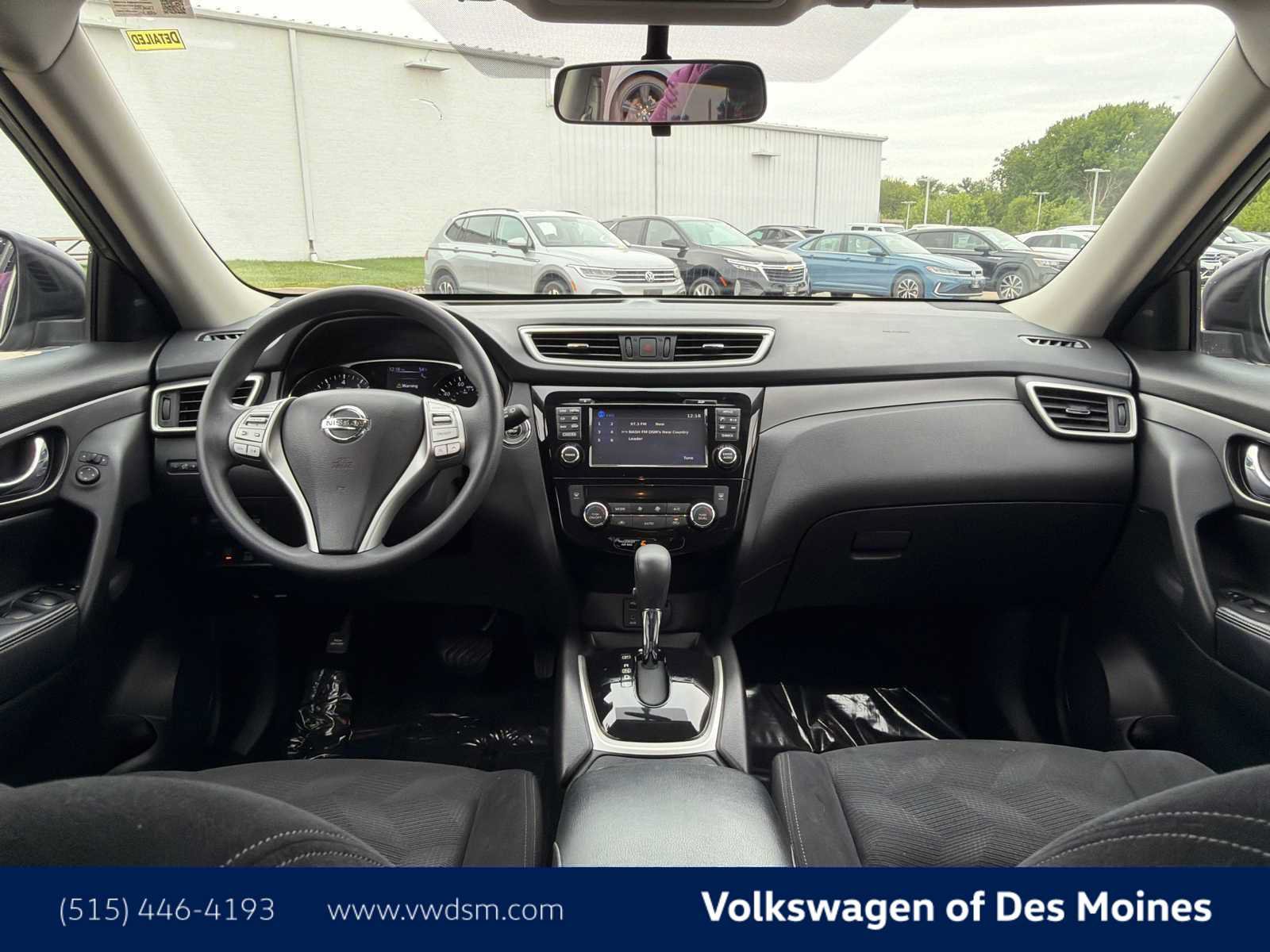 Used 2016 Nissan Rogue SV w/ SV Premium Package AWD/4WD image 10