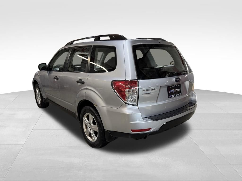 Used 2012 Subaru Forester 2.5X w/ Alloy Wheel Pkg image 3