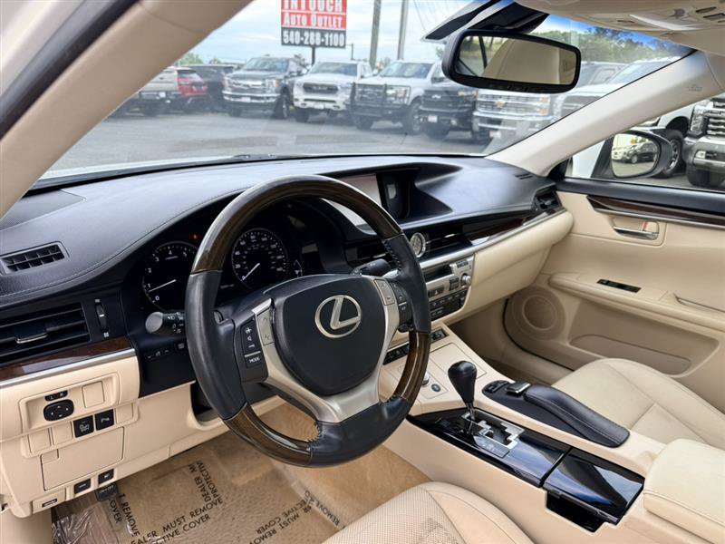 Used 2013 Lexus ES 350 w/ Luxury Pkg FWD image 26