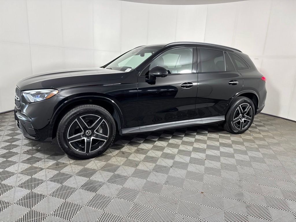 Certified 2026 Mercedes-Benz GLC 300 4MATIC image 1