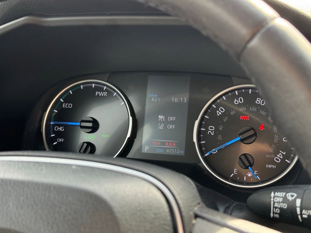 Certified 2022 Toyota RAV4 XLE w/ Convenience Package image 29